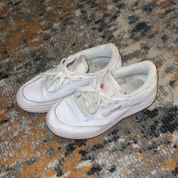 white reebok sneakers - size 6 - Picture 4 of 4